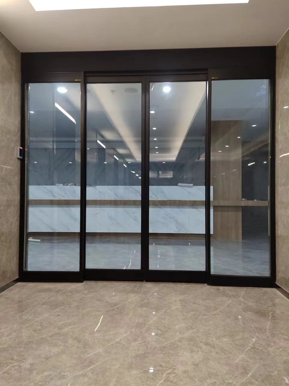 阜宁县玻璃伸缩门